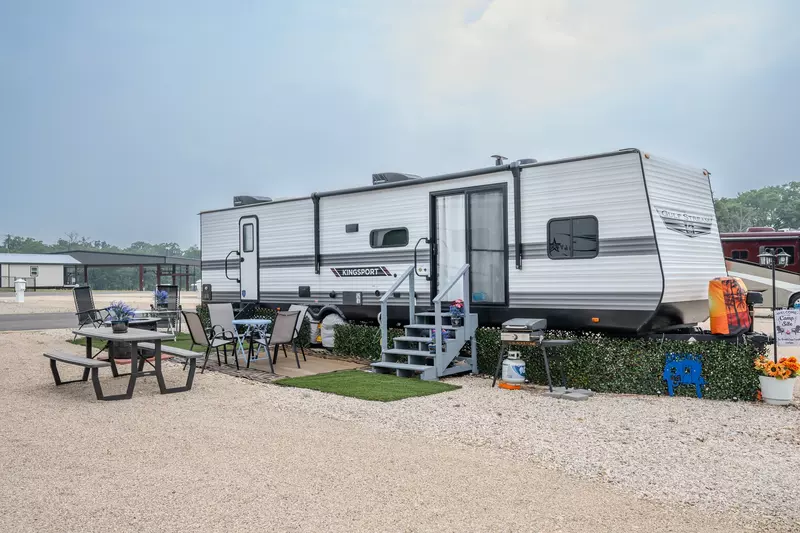 RV Rental Site 044