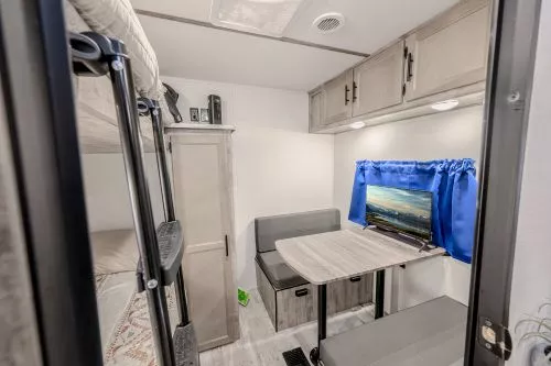 RV Rental Site 044