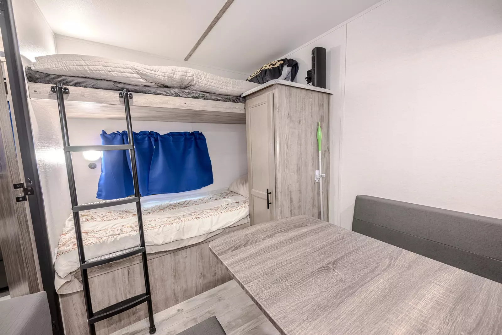 RV Rental Site 044