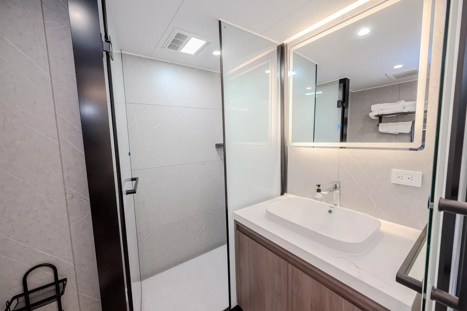 Vessel Home TL 119
