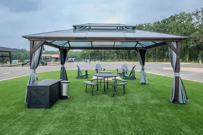 Executive Site TL 067