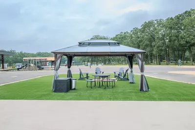 Executive Site TL 067