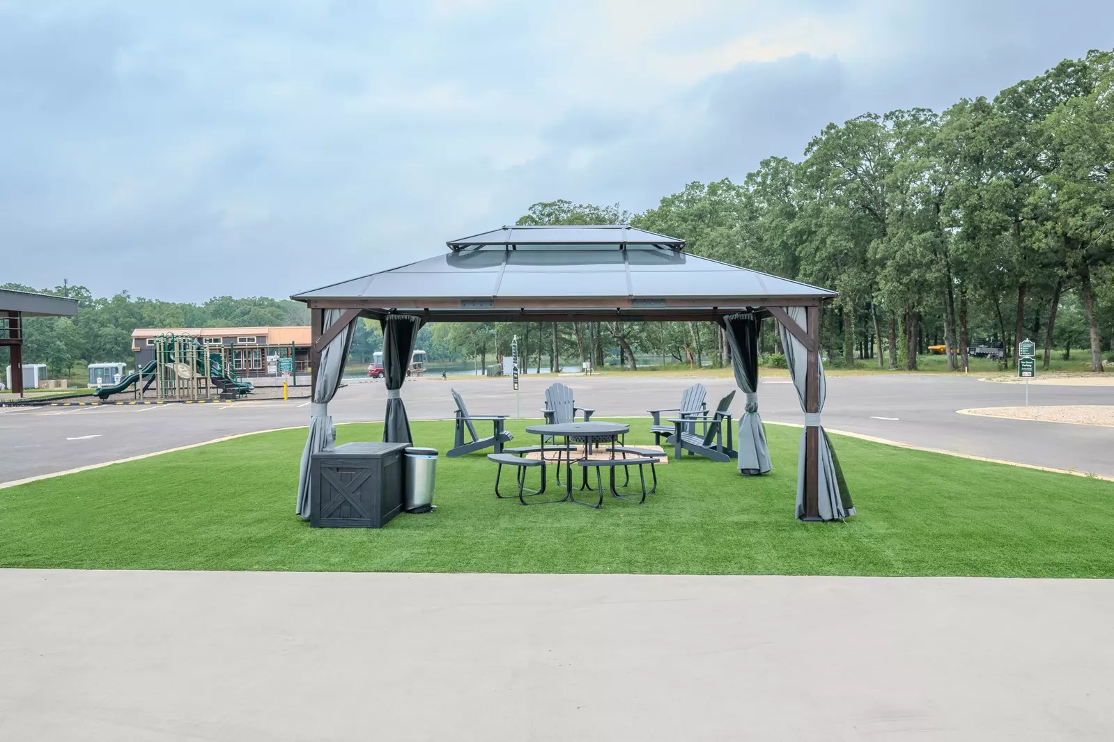 Executive Site TL 067