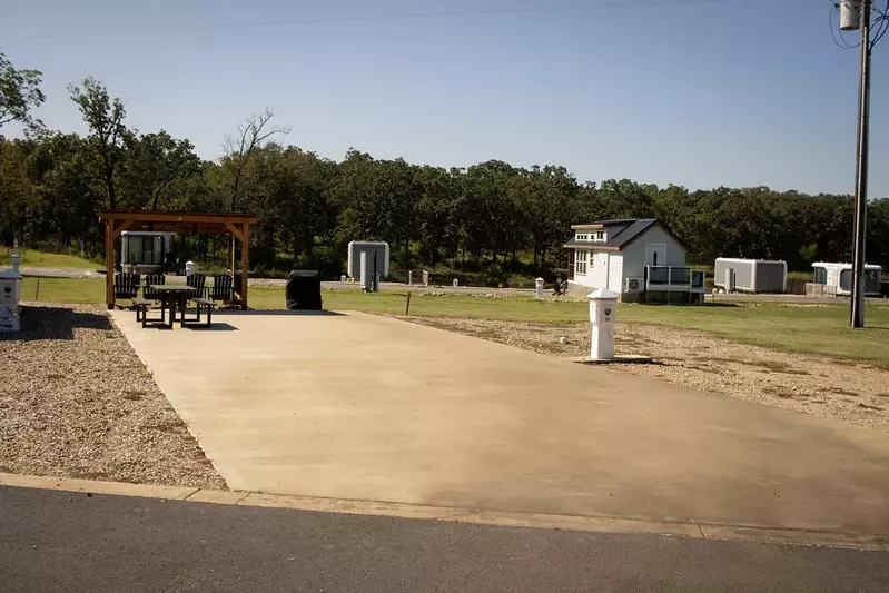 Executive Site TL 090