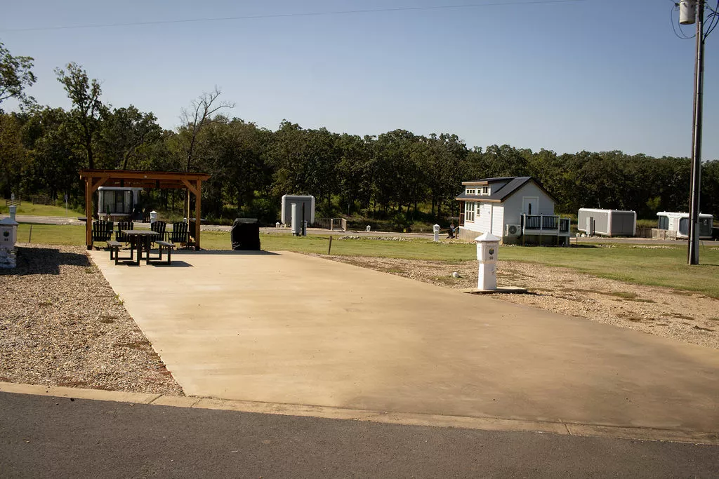 Executive Site TL 090